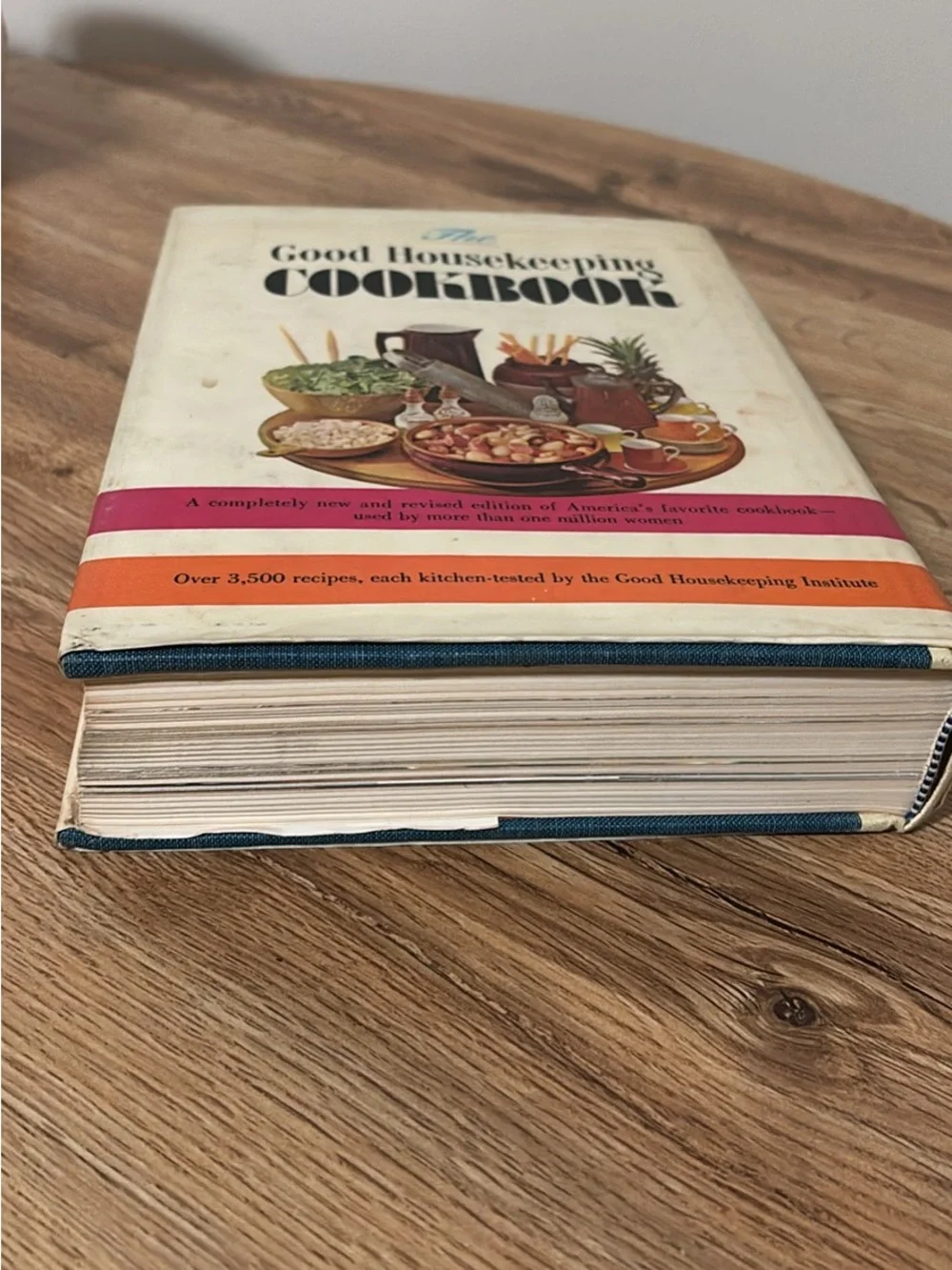 Vintage The Good Housekeeping Cookbook Harcourt, Brace & World Edition 1963